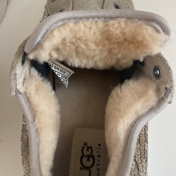 *2XHP*UGG LAELA SPARKLES PALE GREY CHAMPAGNE SEQUINS/LEATHER/FUR SZ 7.5 - Picture 7 of 8